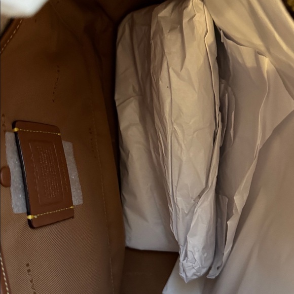 Coach Cary Black Leather Shoulder Bag Brand New in Bag with Tags! - Picture 10 of 12